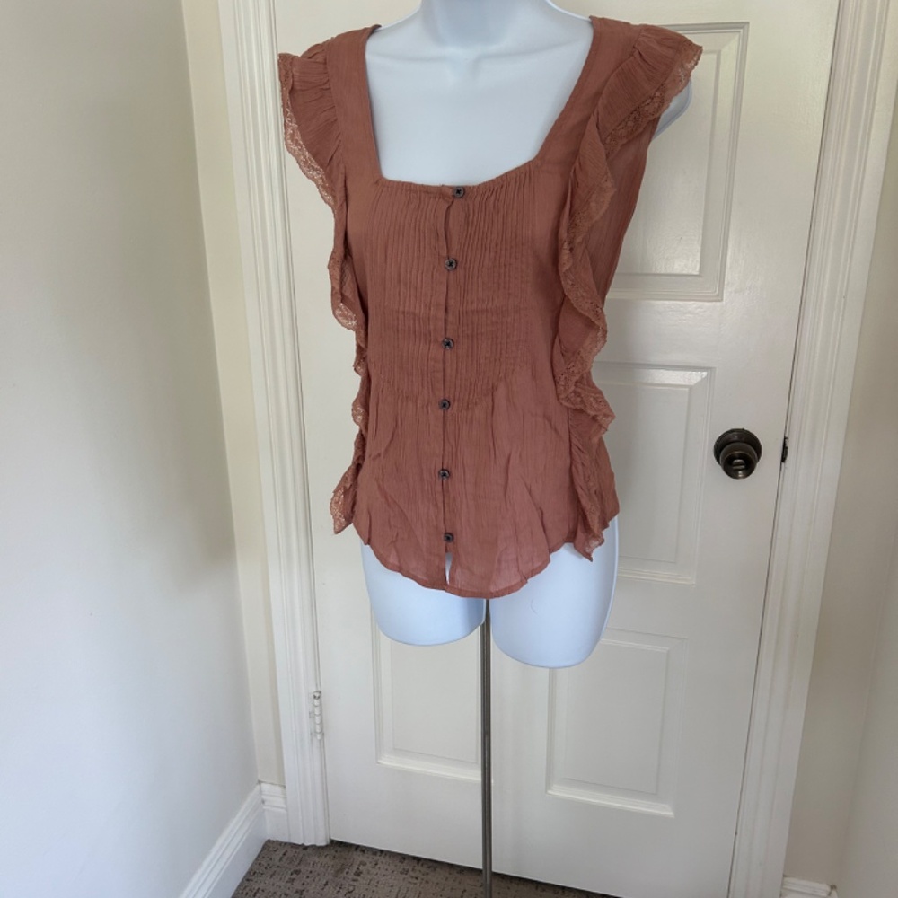 Size Large Jessica Simpson Coral Blouse